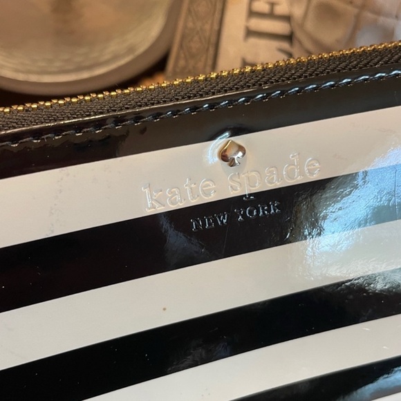 Kate Spade Black and White Striped Wallet - Picture 9 of 11